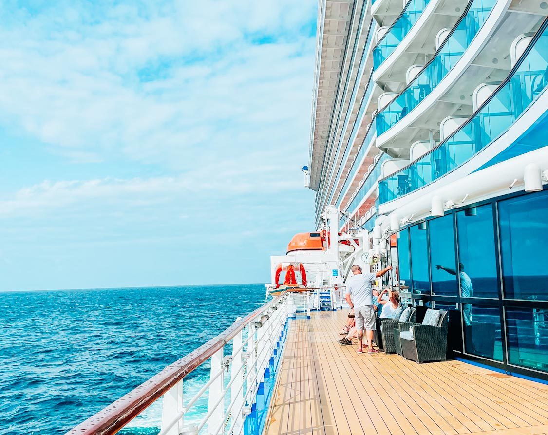 Deck 7 promenade on Regal Princess