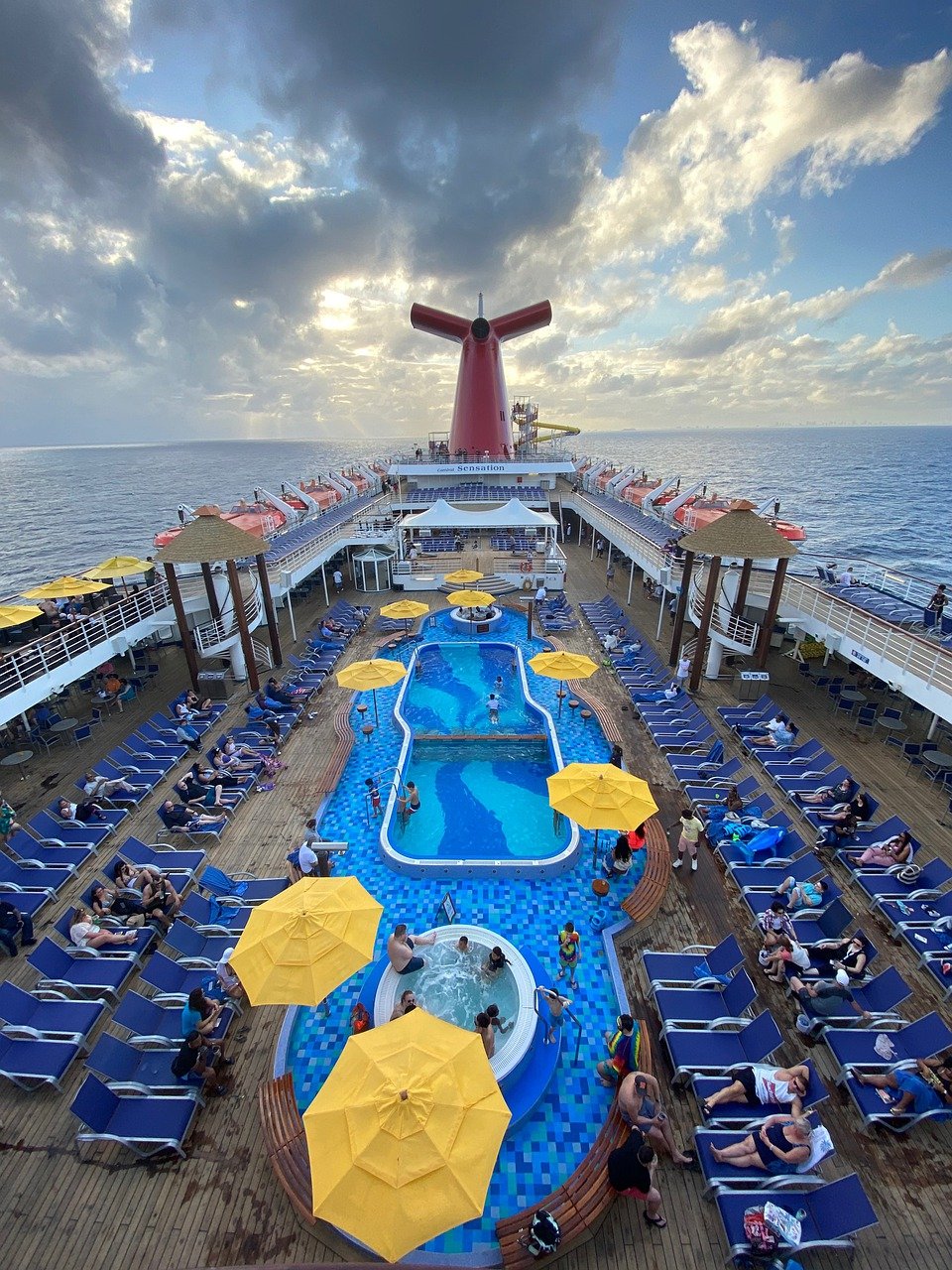 Carnival Cruise Ships by Age and How many passengers do Carnival Ships Hold