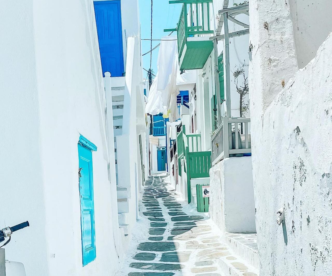 What to do in Port in Mykonos