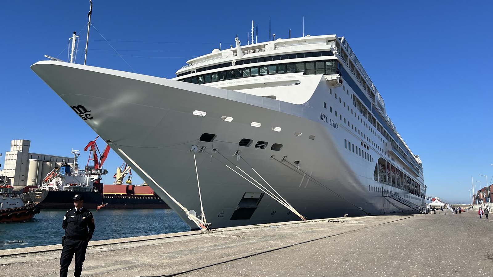 MSC Lirica