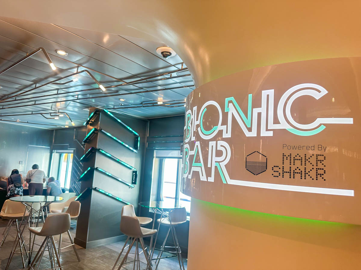 Bionic bar on Anthem of the Seas