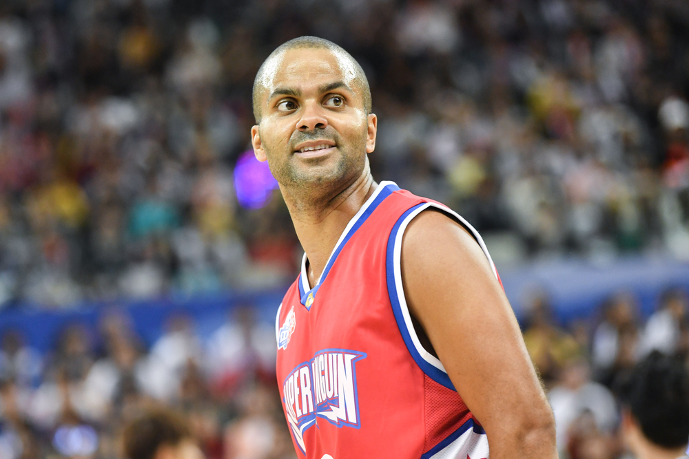 French-American former professional basketball player Tony Parker plays during a Chinese variety show Super Penguin League 2019 in Shanghai, China, 21 September 2019. *** Local Caption *** fachaoshi