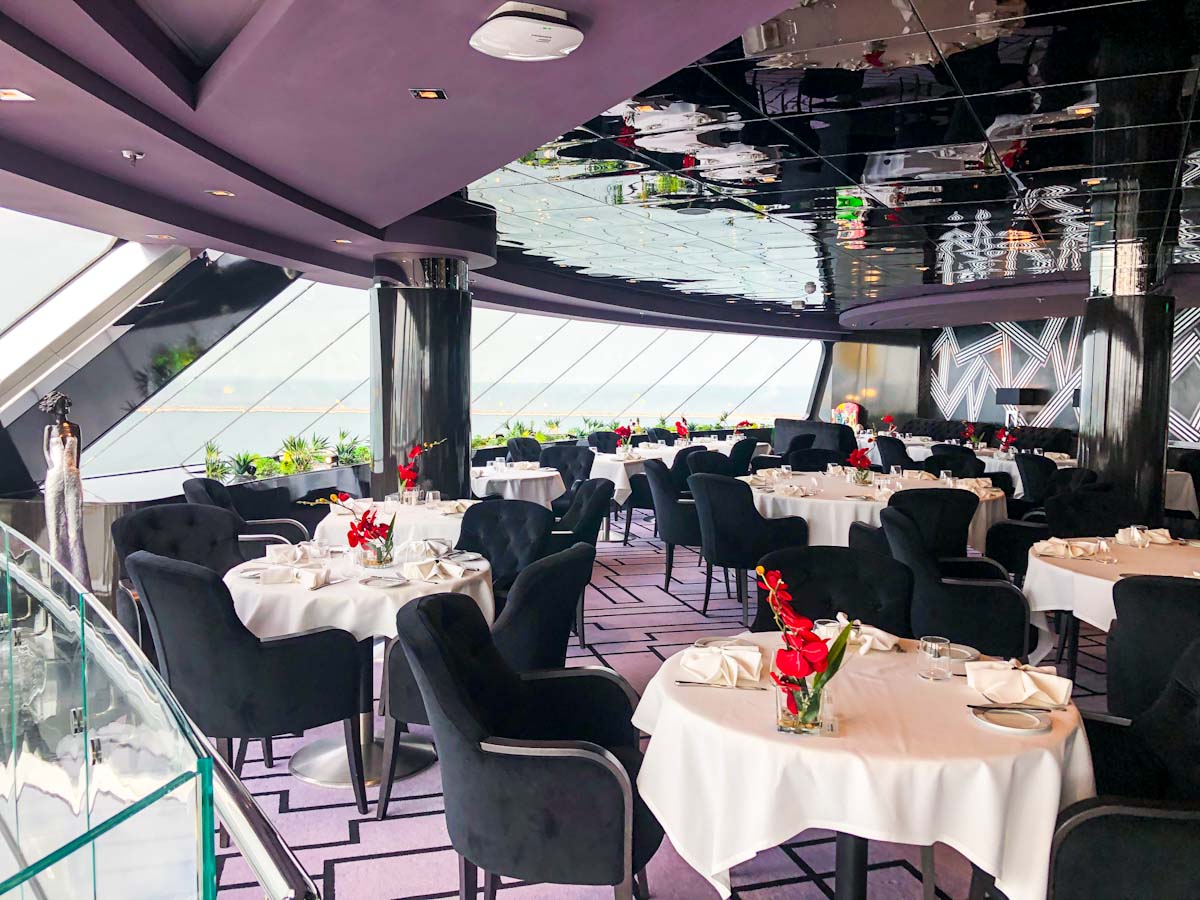 Dining in MSC Yacht club