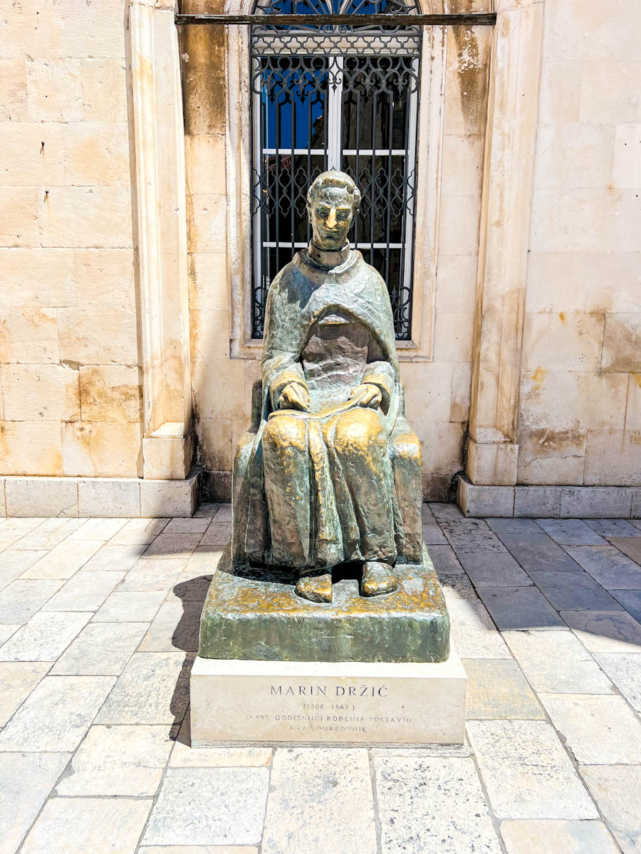Dubrovnik Old Town walls Statue