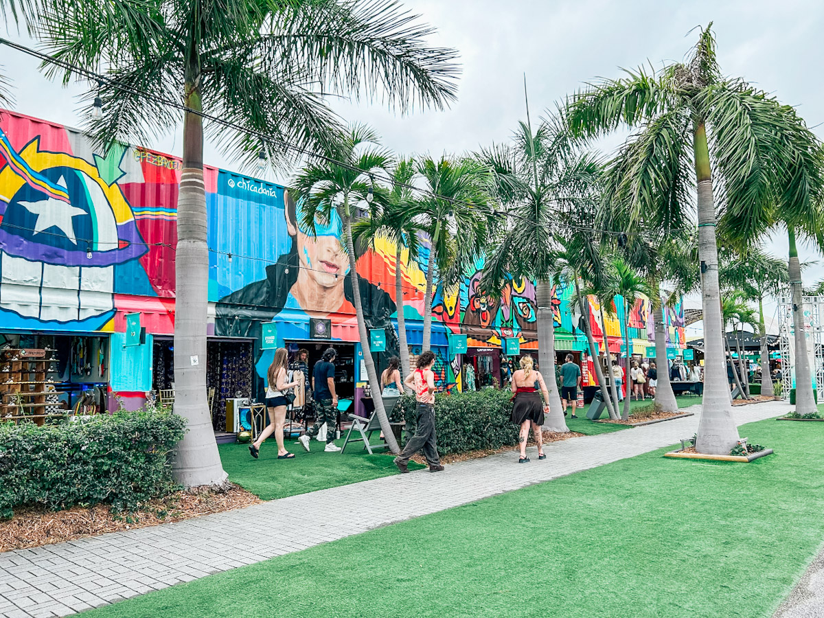 Shops and dining at Wynwood walls