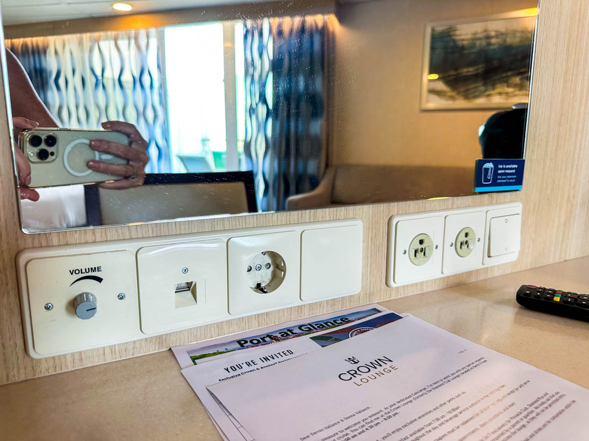 Voyager of the Seas Junior Cabin 1156 plugs