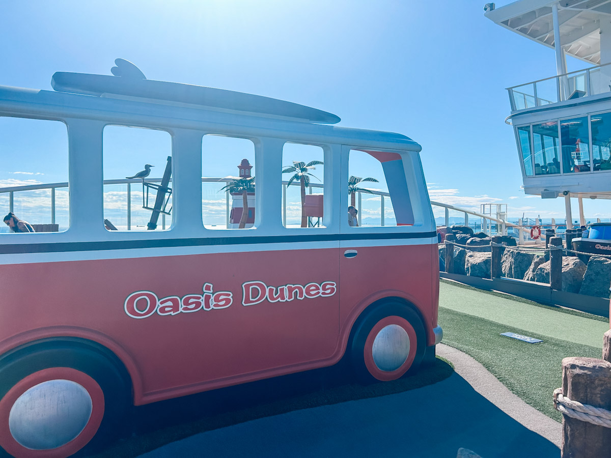 Crazy Golf on Oasis of the Seas