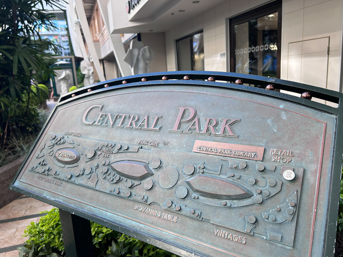 Central park on Oasis of the Seas
