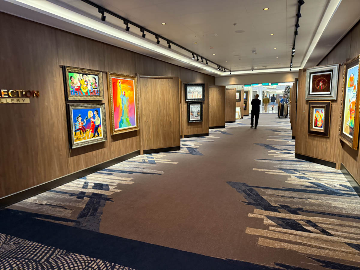 Encore new carpets in Art Gallery