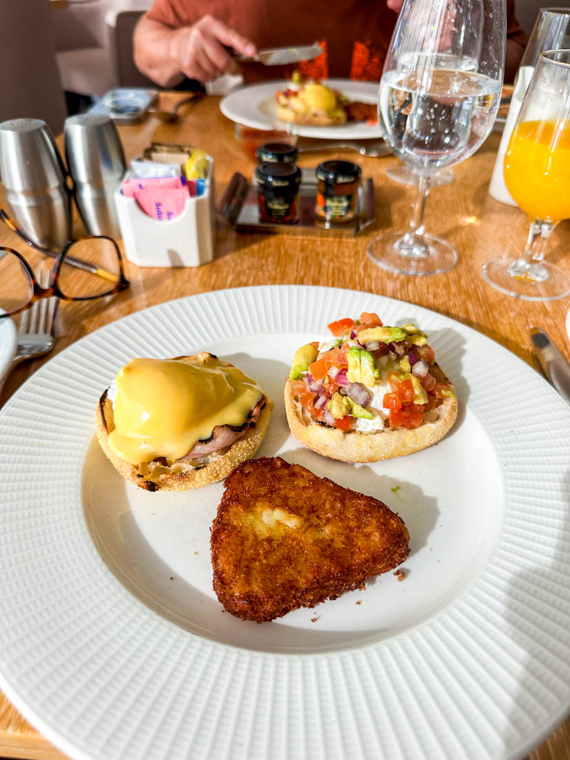 Breakfast at coastal kitchen eggs benidict